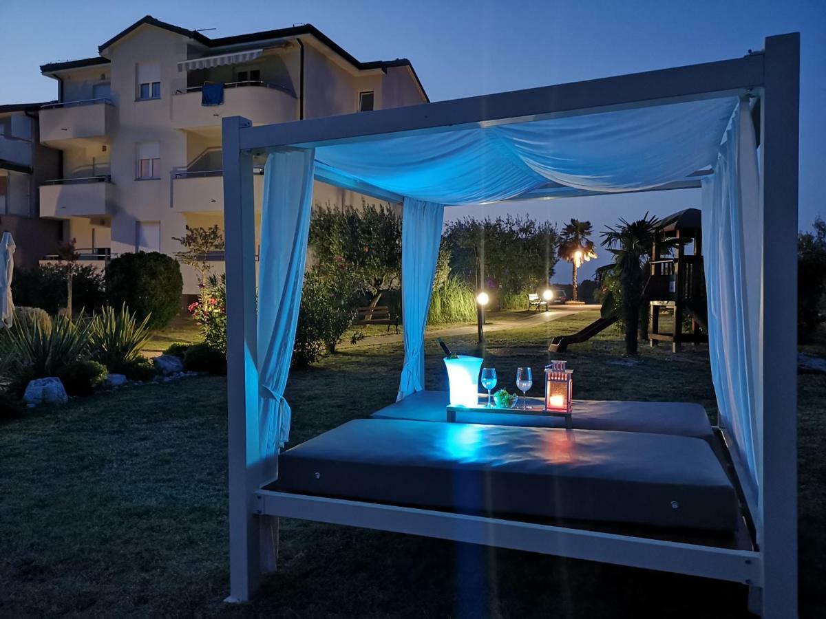 Villa Badi Lovrečica Eksteriør billede